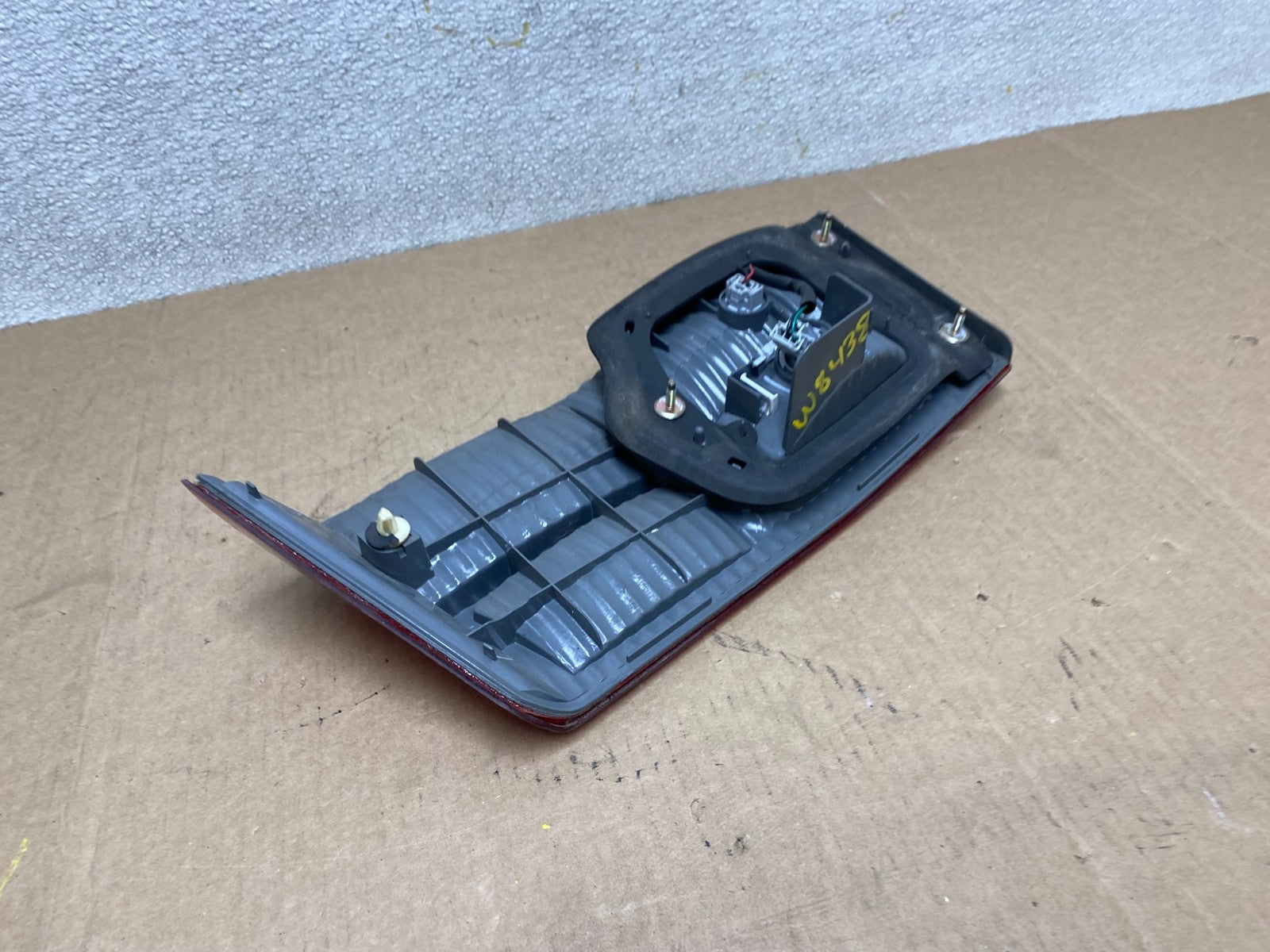 2005 Honda Accord Left Side Driver Lh Inner Trunk Lid Tail Light OEM W8438 DW6