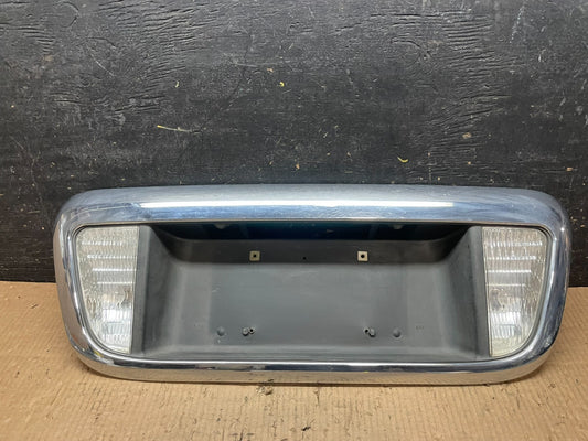 2003 to 2006 Lincoln Navigator Trunk Liftgate License Plate OEM Y6635 DG0