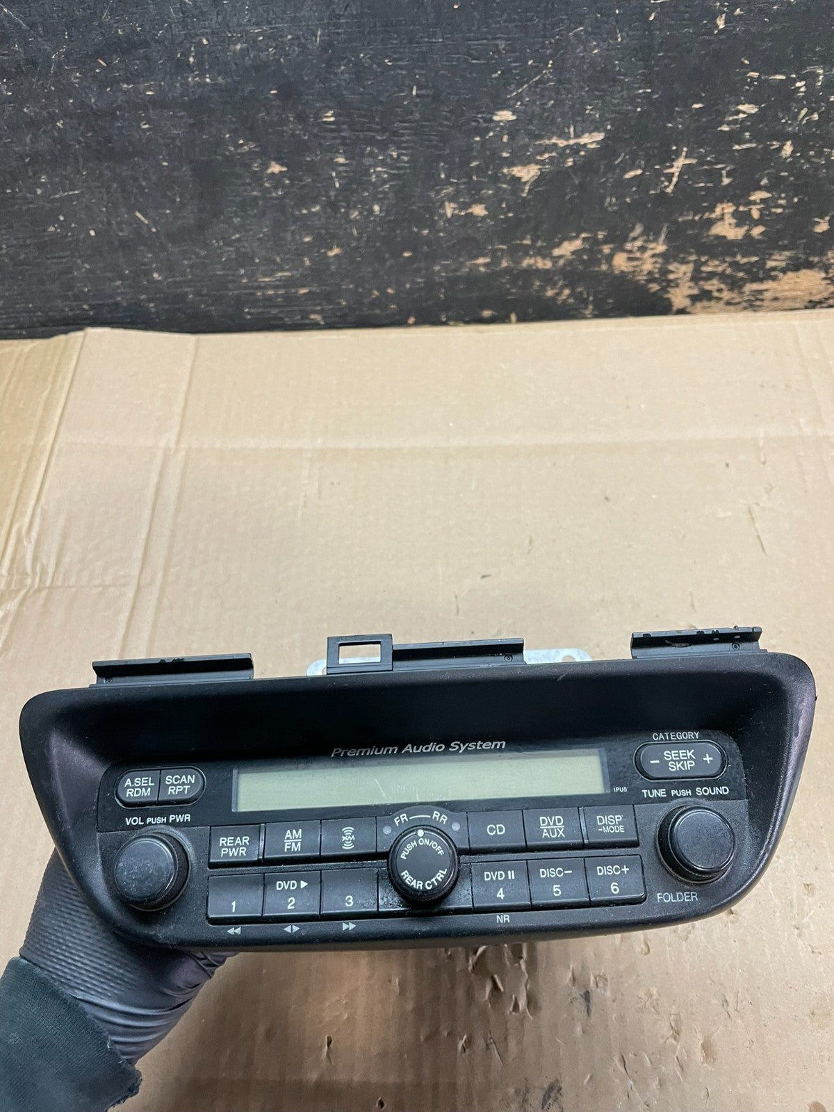 2005 to 2010 Honda Odyssey Am Fm Cd Player Radio Receiver AB2921  DG0