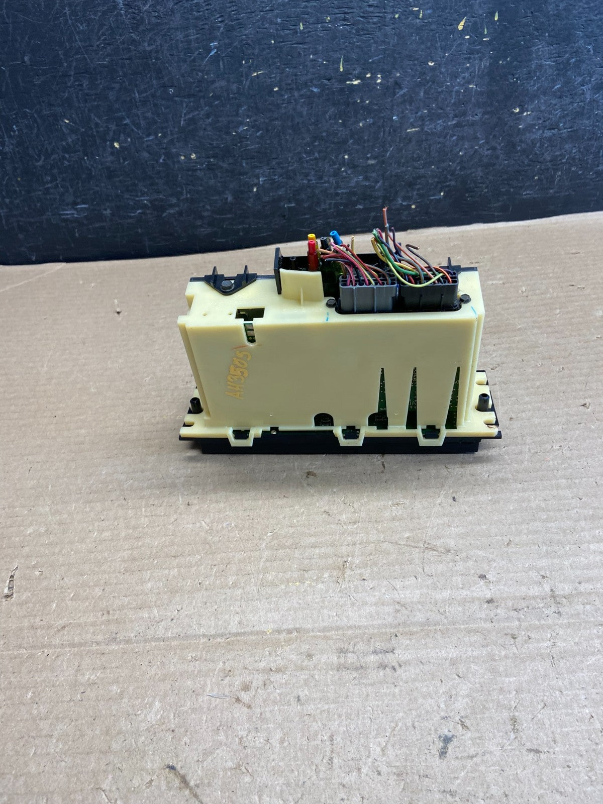 1998 to 2002 Lincoln Town Car Climate Control Panel AH3505 DG3