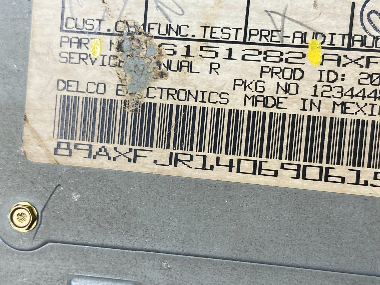 1994 - 1996 Pontiac Grand Prix Radio Cassette AM/FM Panel Oem T5989 DG9