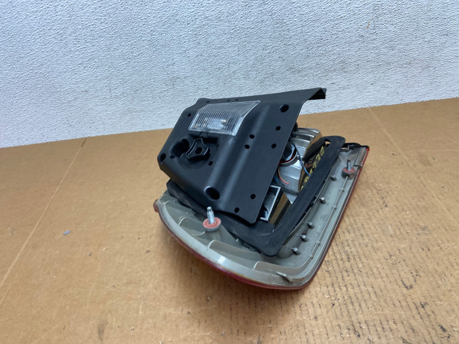 2002 - 2005 BMW 3 E46 Series Right Passenger RH Side Tail Light AD9339 LK5