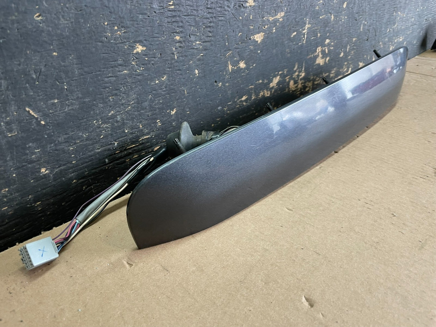 2008-2012 Buick Enclave Trunk Lid Finish Panel Moulding w/ Camera OEM AA1963 DG1