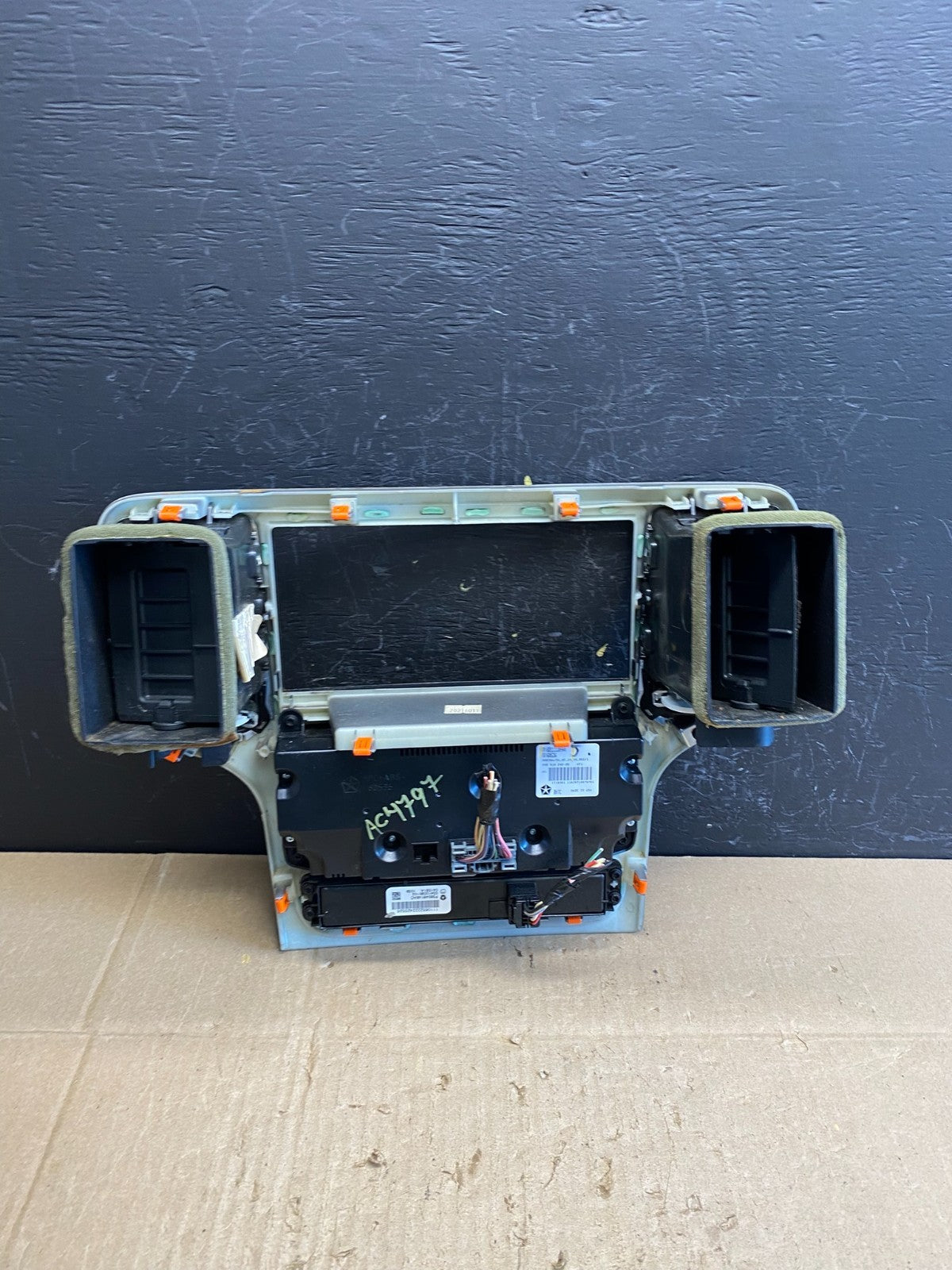 2011-2013 Jeep Grand Cherokee Center Radio Climate Control Bezel Vent AC4797 DG4
