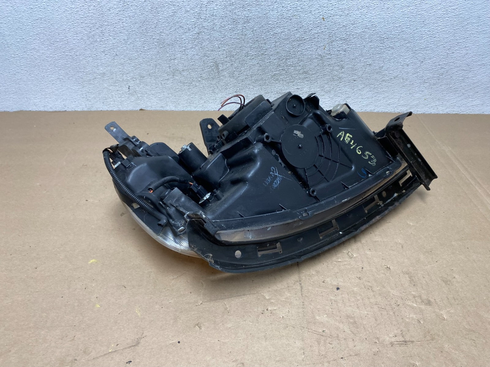 2001 - 2003 Honda Civic Coupe Headlight Halogen Left Driver LH AG4653 DW7