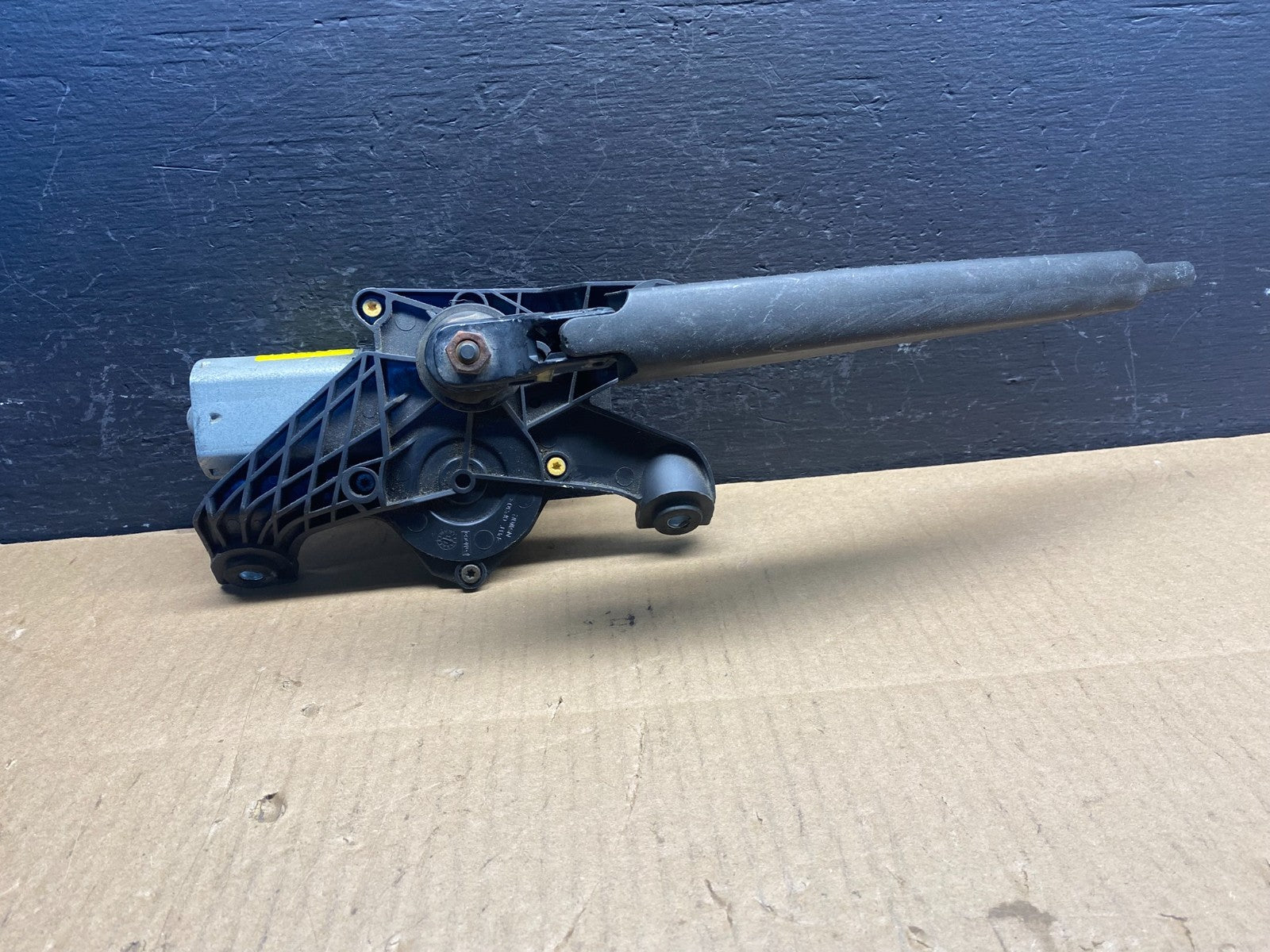 2011 to 2014 Ford Edge Licnoln MKX Rear Windshield Wiper Motor OEM ac2652 DG0