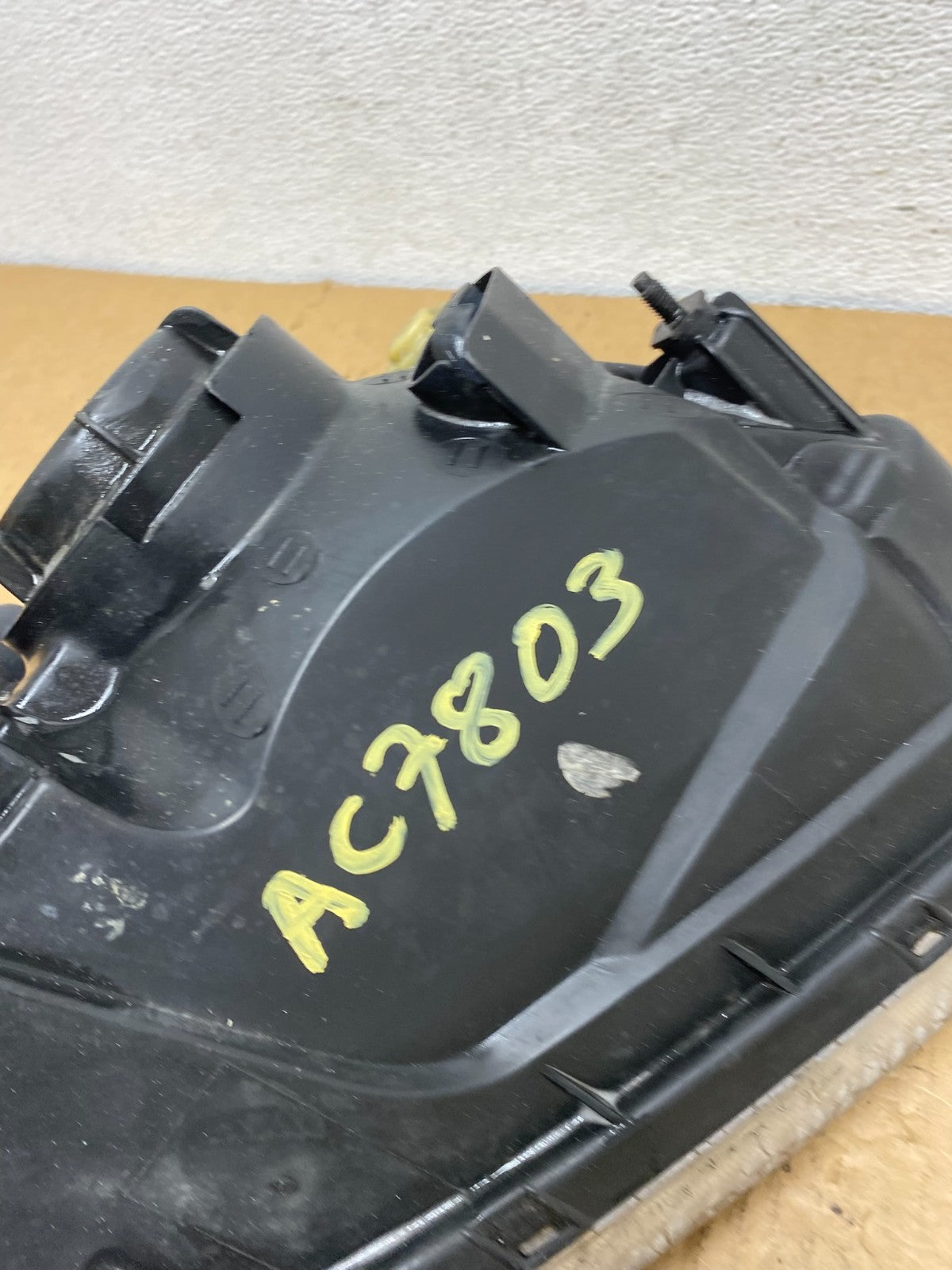 2007 2008 2009 Kia Spectra Left Driver Lh Side Headlight AC7803 DW8