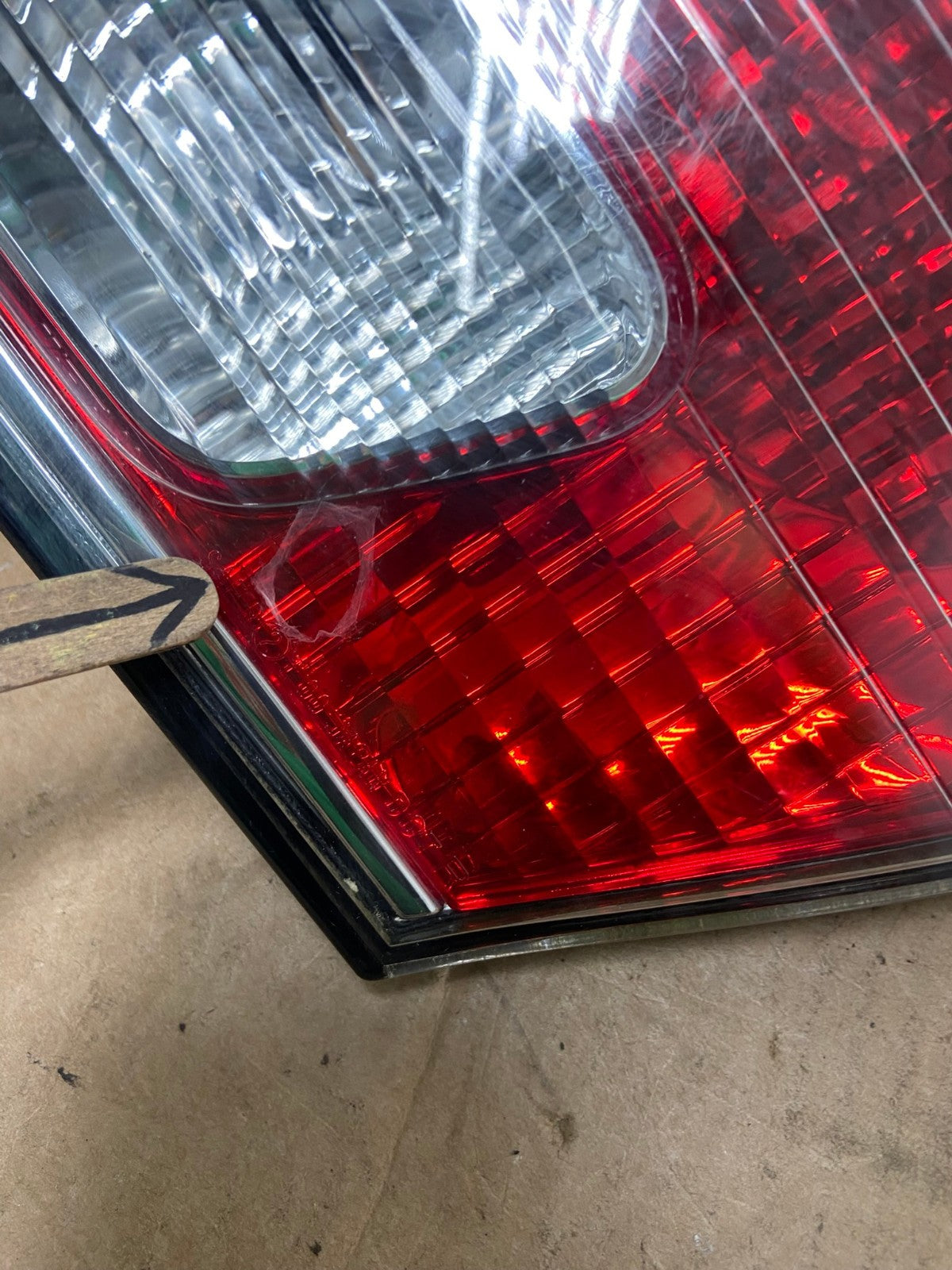 2002 2003 2004 Lexus Es300 Es330 Right Passenger Inner Tail Light AD6361 LK4