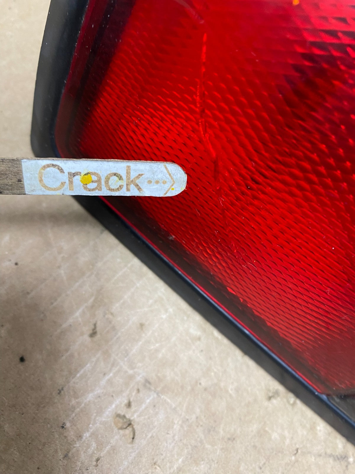 1998 1999 2000 Nissan Frontier Right Passenger RH Side Tail light V1269 DW5