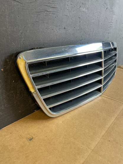 2000 to 2003 Mercedes Benz E-Class E320 E55 Front Upper Grill Grille AE0815 DG2