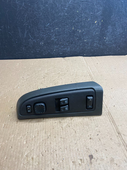 2003-2006 Chevrolet Silverado Driver Side Master Window Switch AE3952 DG0