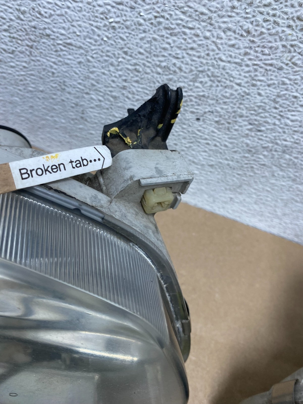 2000 to 2001 Toyota Camry Front Left+Right Side Headlights AE5979 DW5