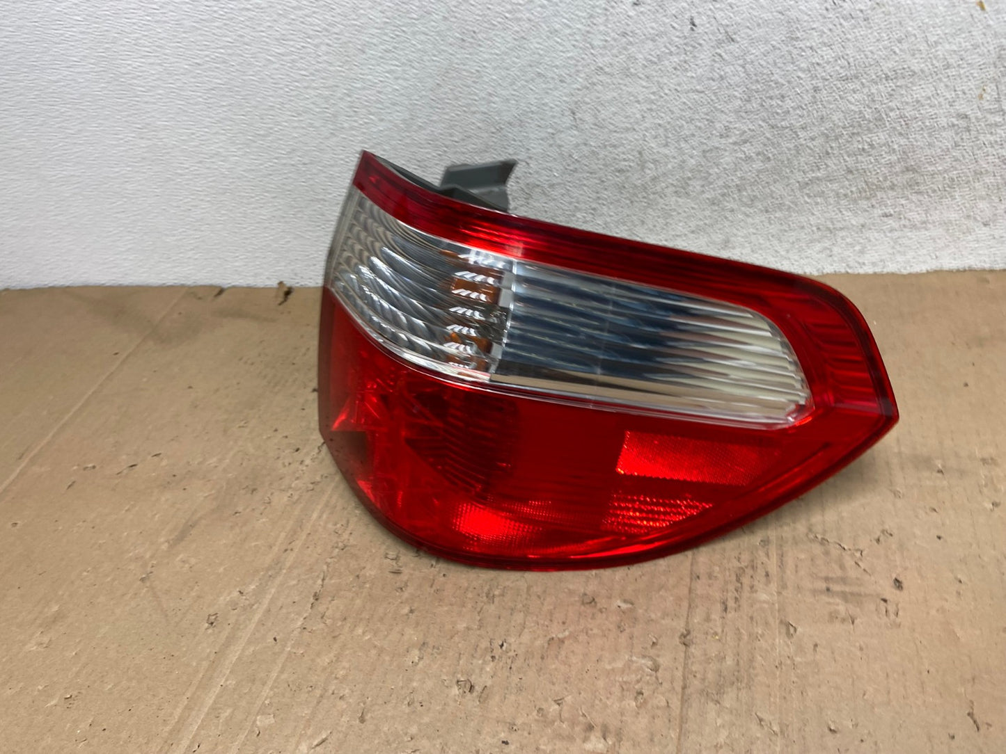 2005 2006 2007 Honda Odyssey Right Passenger RH Side Tail Light AE9329 LK1