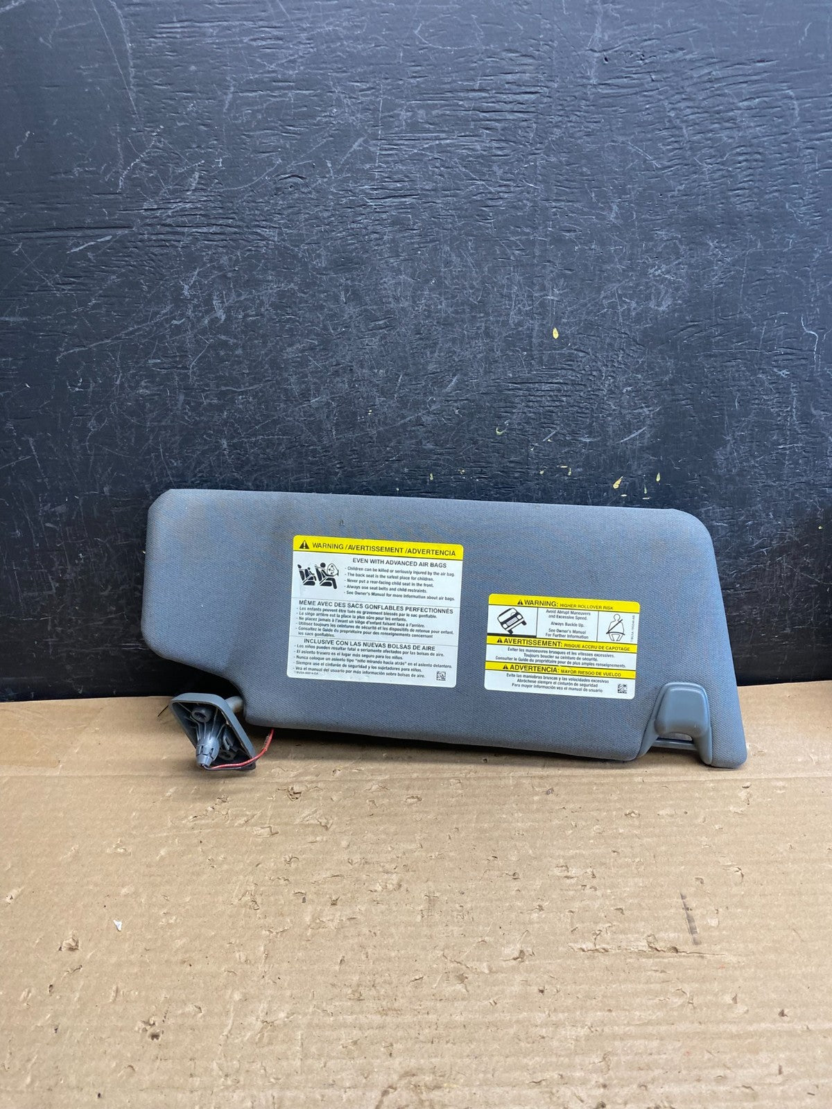 2009 to 2014 Ford F150 Left Driver Side Sun Visor AG84650