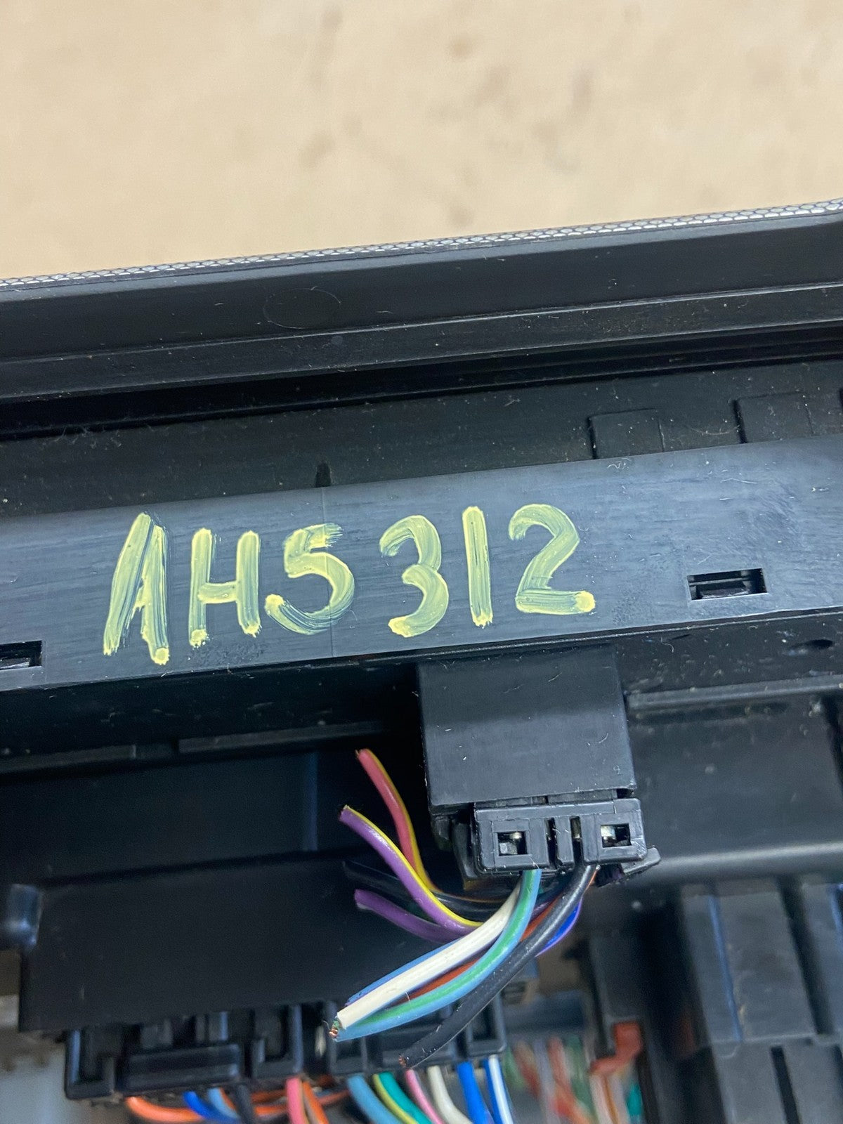 2005 2006 2007 Jeep Commander Grand Cherokee A/C Climate Control Bezel ah5312 DG5