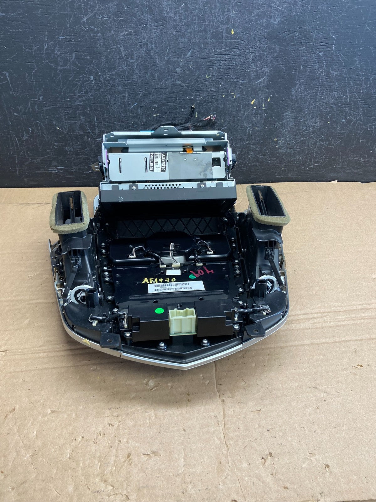 2010-2012 Cadillac SRX A/C Heater Radio Climate Control Panel Bezel OE AF1970 DG4