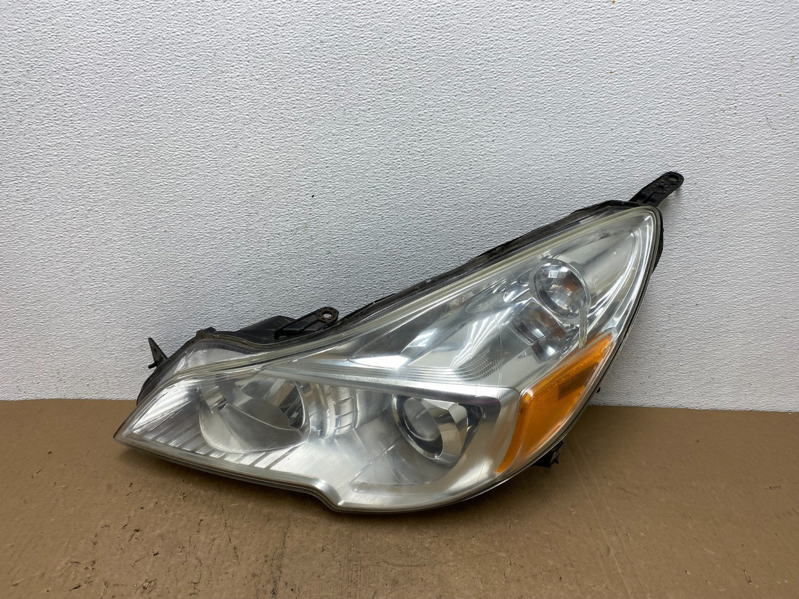 2013 2014 Subaru Legacy Outback Left Driver Halogen Headlight AC6083 DW0