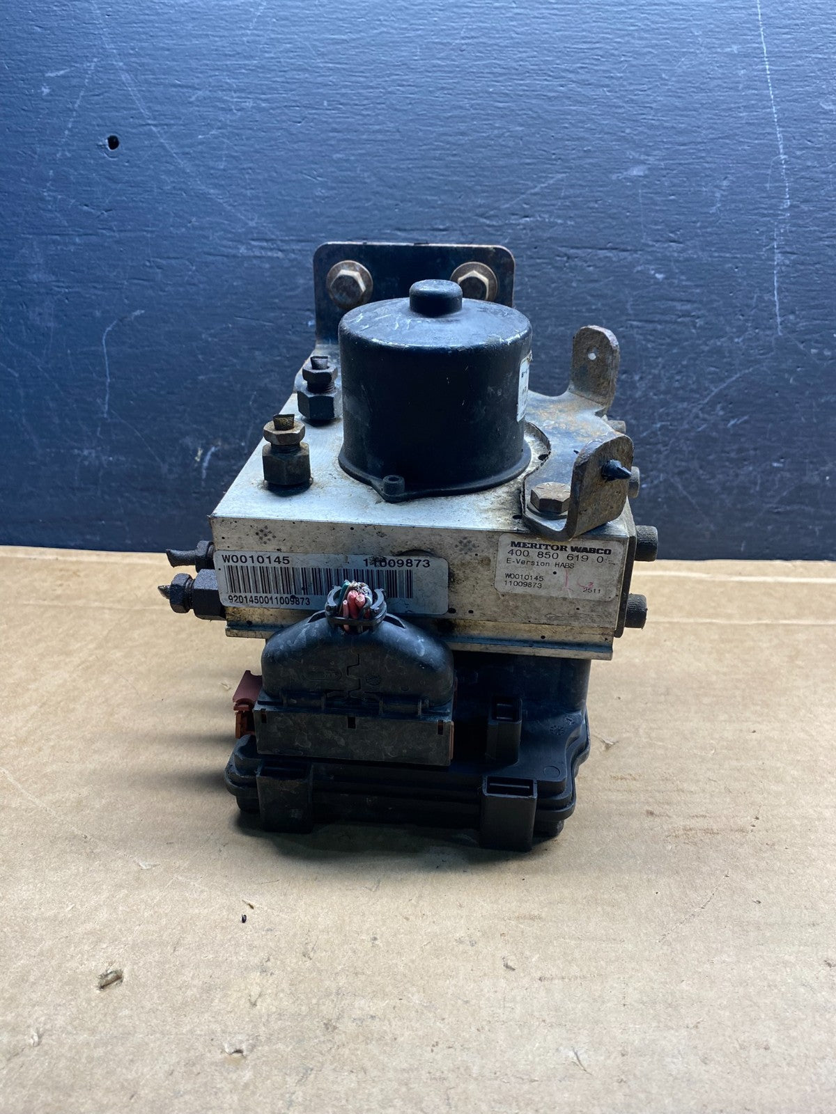 Wabco ABS Hydraulic ABS Pump With Module P/N 4784070720 ad7578 DG2