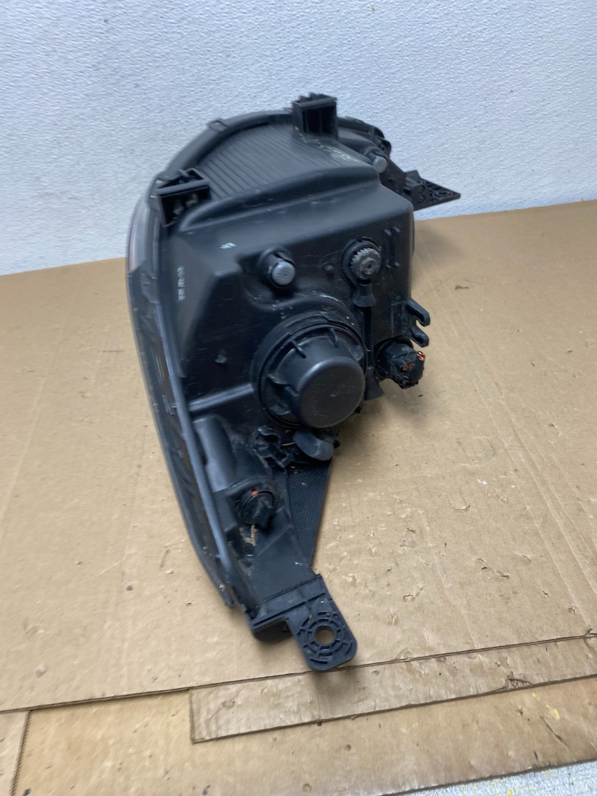 2014 - 2018 Kia Soul Right Passenger RH Halogen Headlight AC5680 DW5