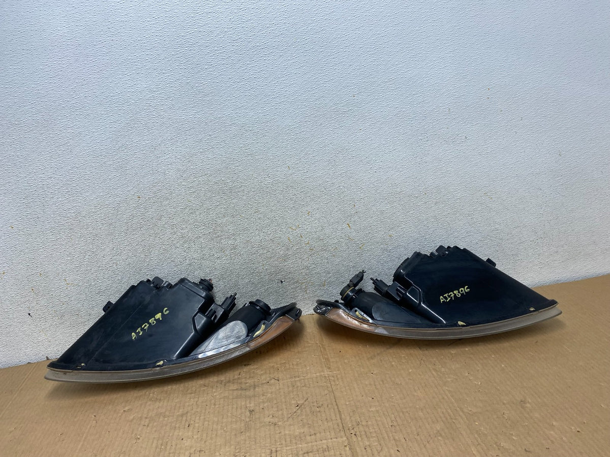2001 to 2002 Chrysler Sebring Left+Right Side Headlights AI7896 DW9