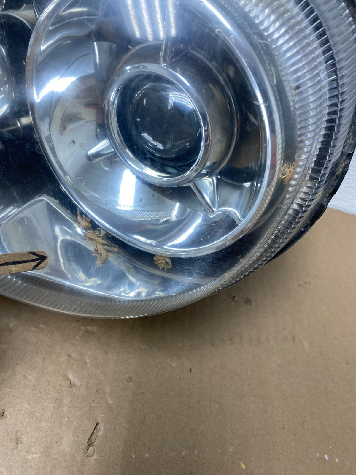 2005 to 2010 Chrysler 300C Left+Right Side Halogen Headlights AC6042 DW5