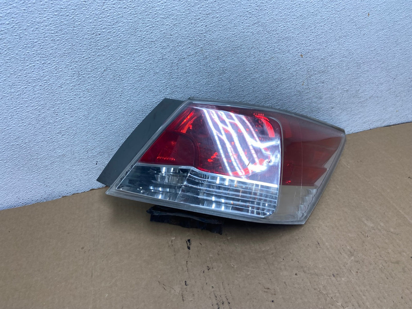 2008 to 2012 Honda Accord Sedan Tail light Right Passenger RH Side AG2050 LK0