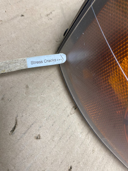 2003 to 2013 Volvo XC90 Right Passenger Rh Side Headlight Halogen AG6686 DW4