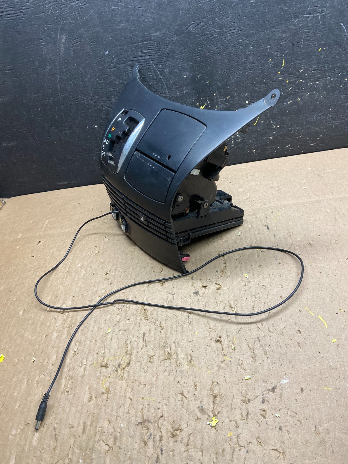 2004-2010 Toyota Sienna Center Console Dash Cupholder Bezel Trim T6036 DG2