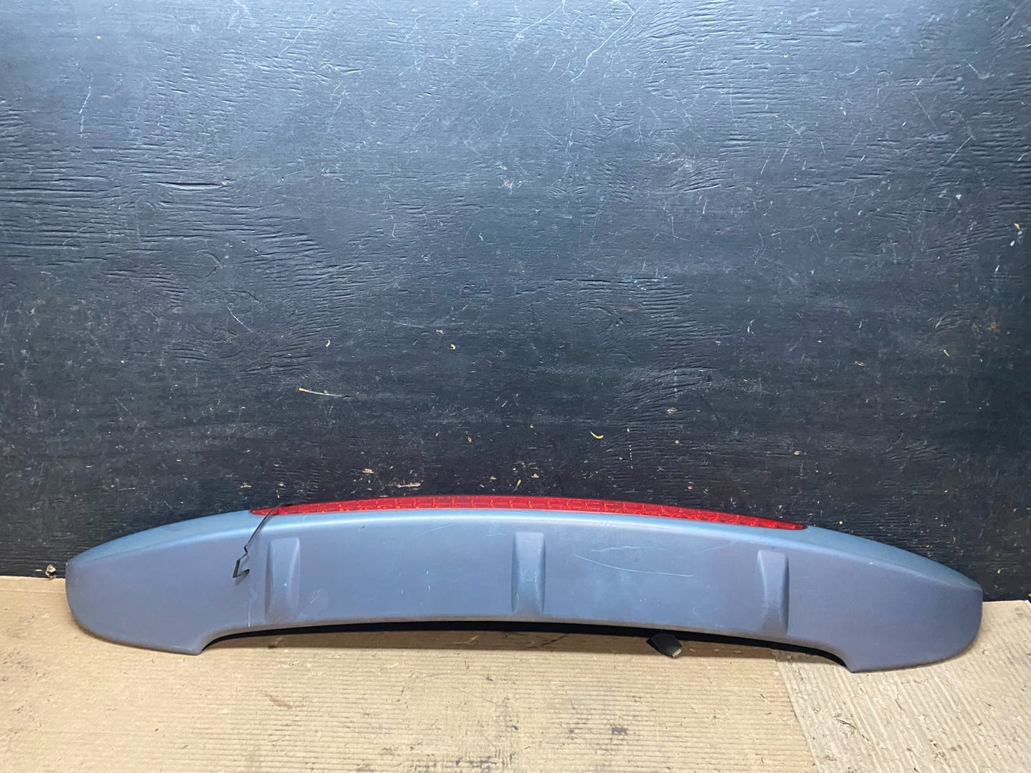 2007 2008 2009 Hyundai Entourage Liftgate Spoiler Third Brake Light OEM V9508 DG0