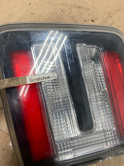 2013 to 2016 GMC Acadia Right Passenger RH Side Inner Tail Light AE6597 LK3