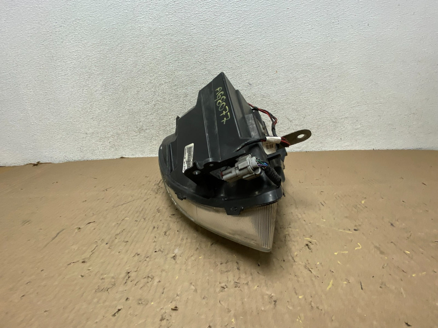 2010 2011 2012 Nissan Sentra Halogen Right Passenger RH Side Headlight AG8077 DW7