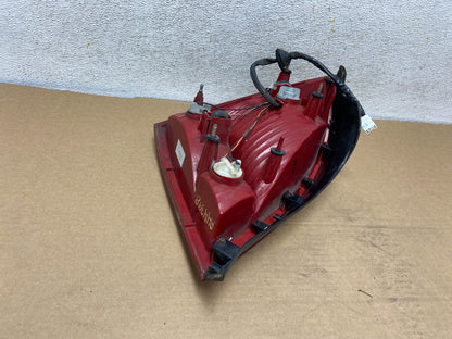 2001 2002 2003 Hyundai Elantra Right Passenger Rh Tail Side Light AH4398 DW4