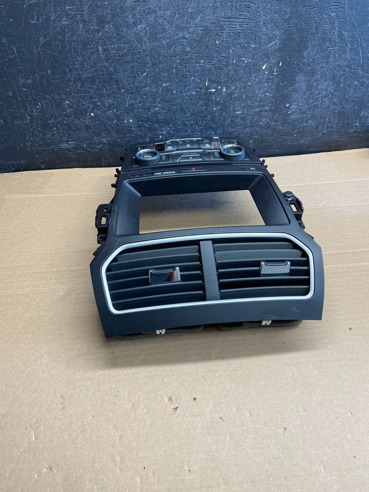 2016-2018 Ford Explorer Radio Heater Climate A/C Control Bezel Trim ag4981 DG2
