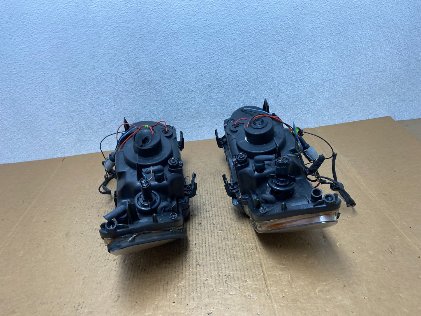 2001-2003 BMW E39 5 Series Left+Right Set LED Headlight AE1409 DG9