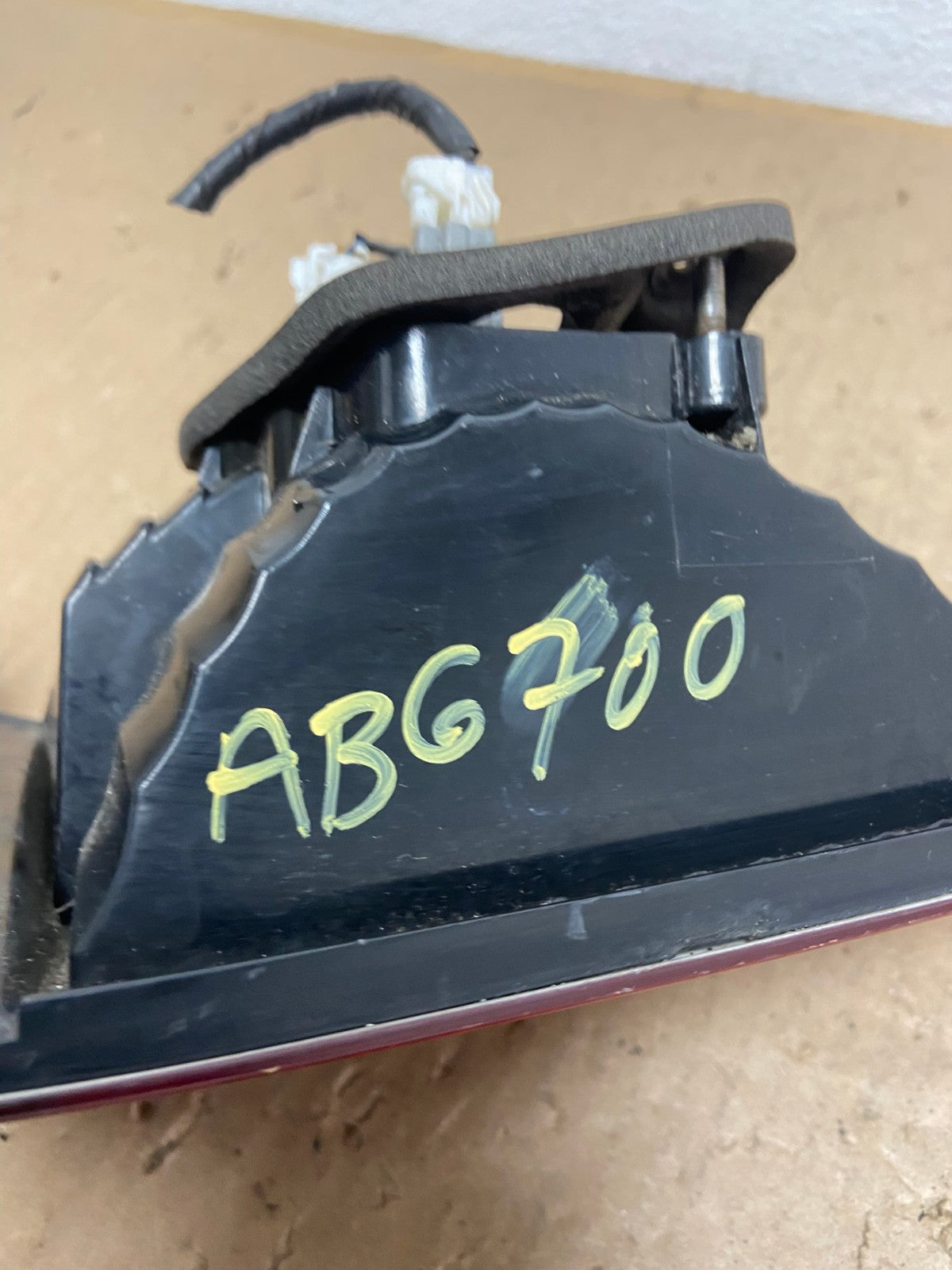 2008 to 2014 Subaru Tribeca Right Passenger RH Tail Light Inner Oem AB6700 LK6