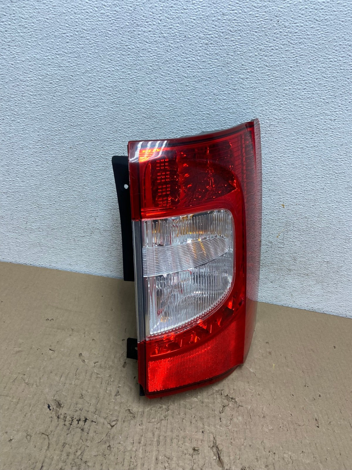 2011-2016 Chrysler Town and Country Right Passenger RH Tail Light AF2891 LK2