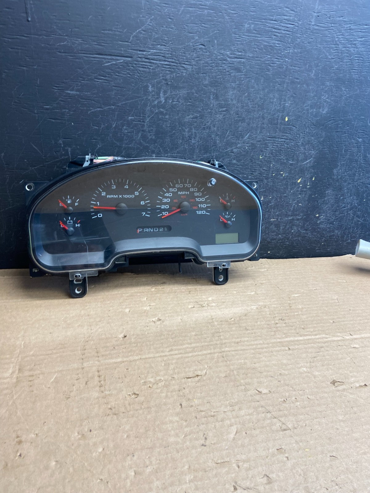 2004 2008 Ford F150 F-150 Speedometer Cluster Gauge AF2560 DG0