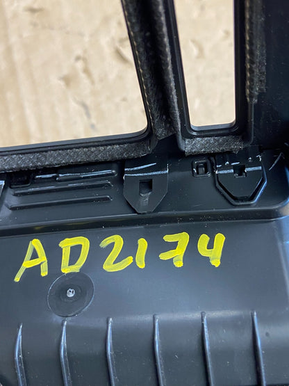 2017-2019 Hyundai Elantra Center Radio Climate Control Air Vent Bezel AD2174 DG6