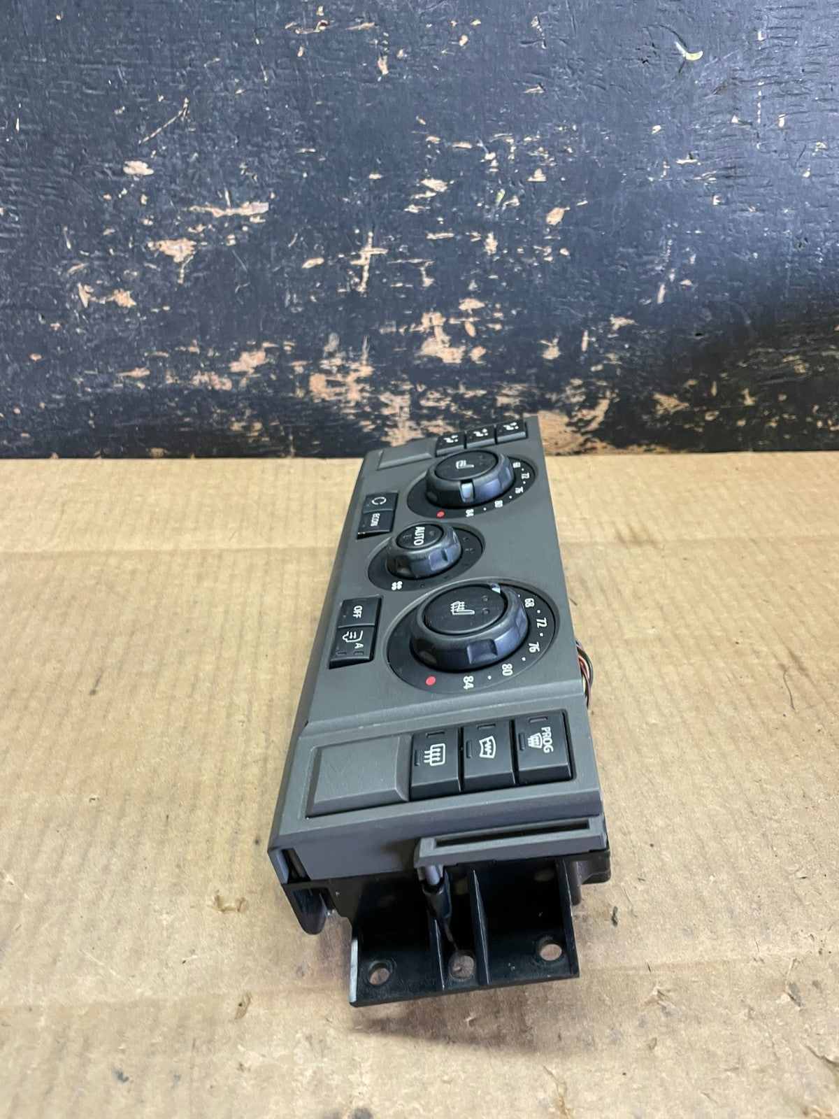 2005 to 2009 Land Rover Range LR3 AC Heater Climate Control Module ab2832 DG4