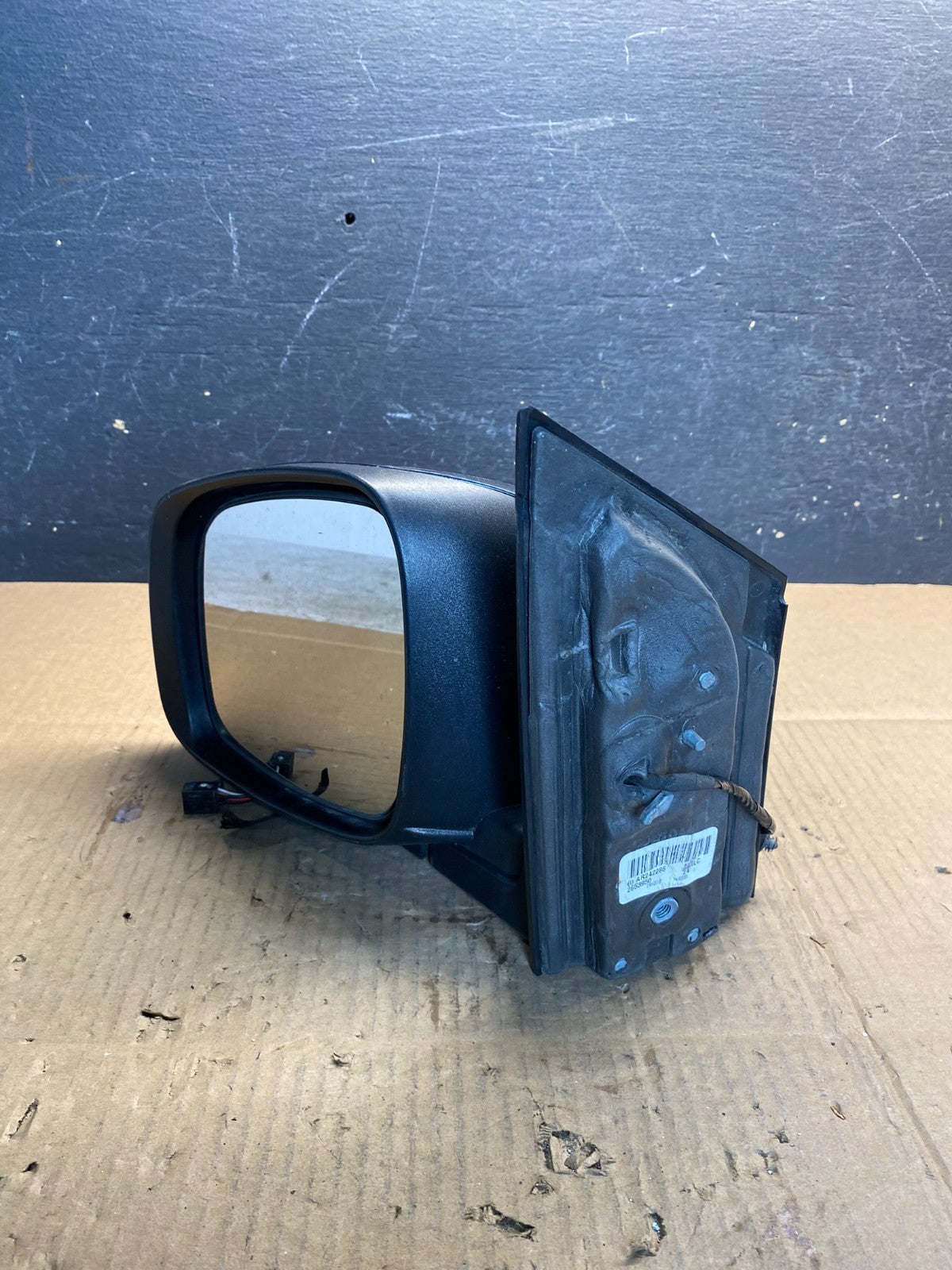 2011-2018 Dodge Grand Caravan Left Driver View Door Mirror Oem AA7393 MS11