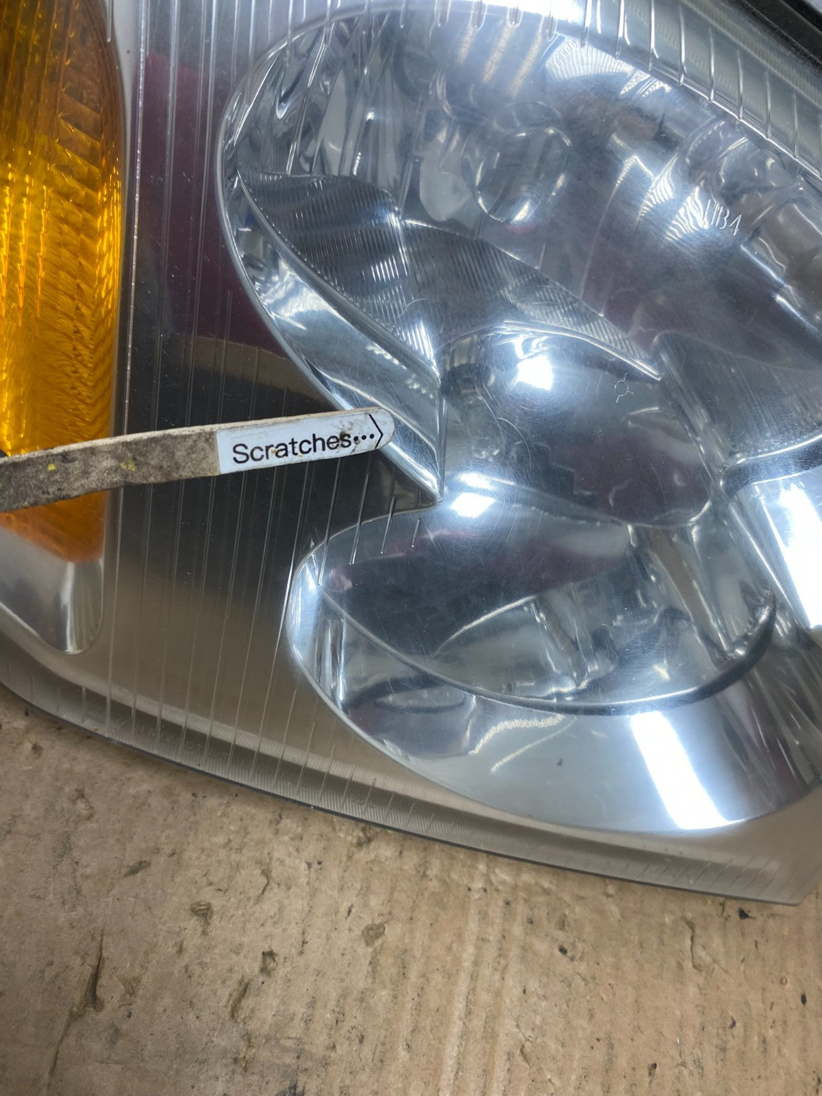2002 to 2009 Gmc Envoy Right Passenger RH Side Headlight Halogen AC8166 DW3