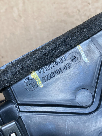 2010 to 2013 BMW X5 X6 Center Console Dash Air Vent OEM Y9940 DG6