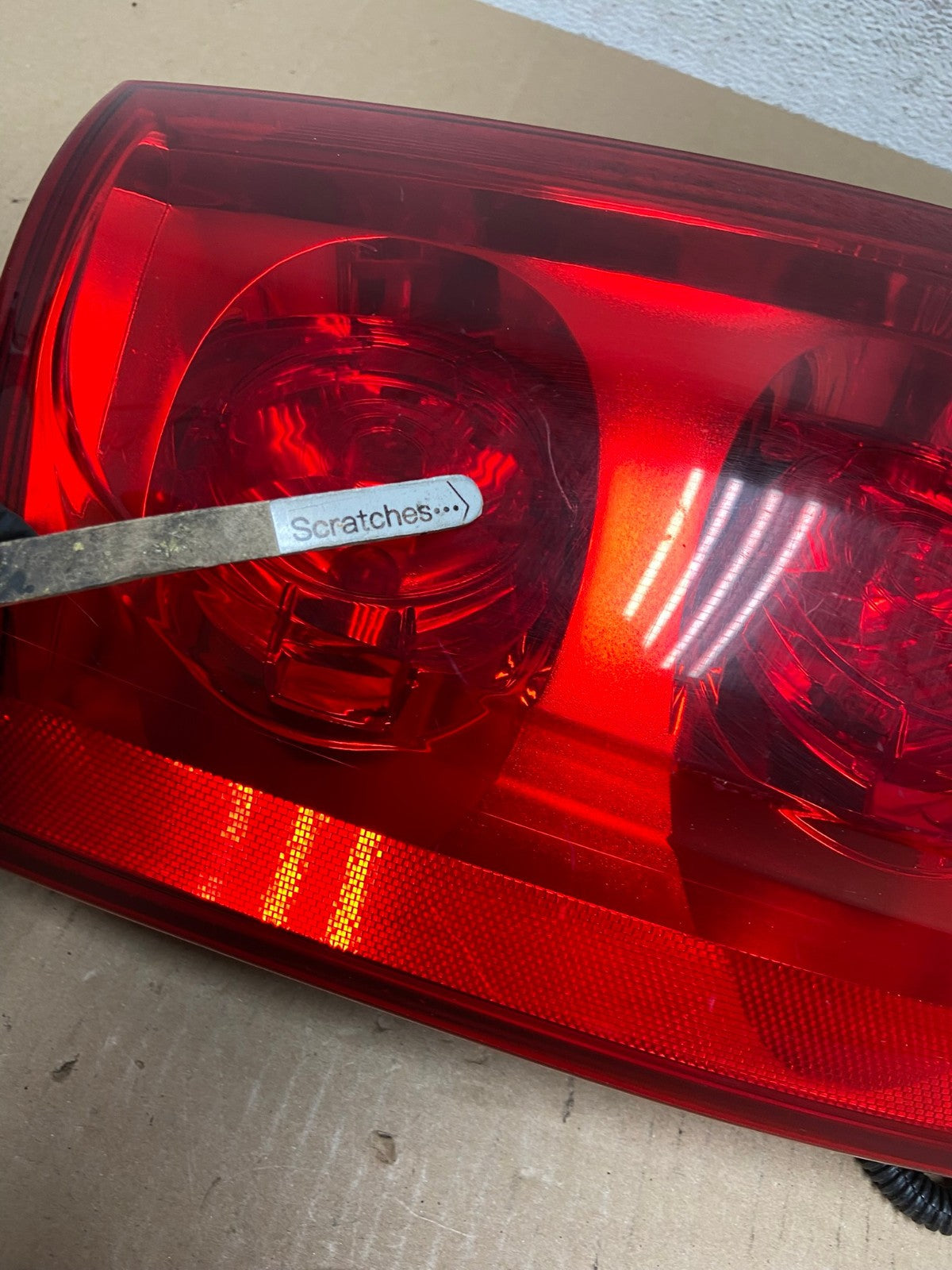 2007 to 2011 GMC Yukon Left Driver LH Side Tail Light AE7238 LK3
