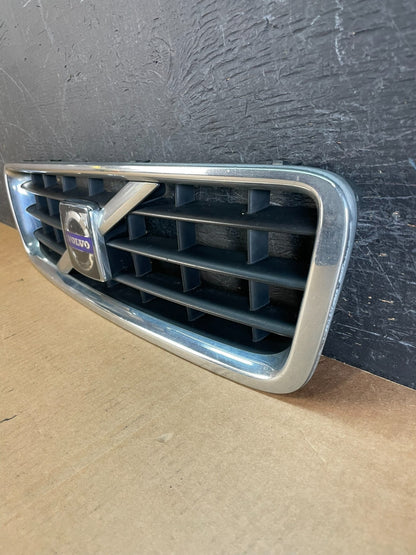 2005 to 2009 Volvo S60 Front Grille Grill AE8406 DG1