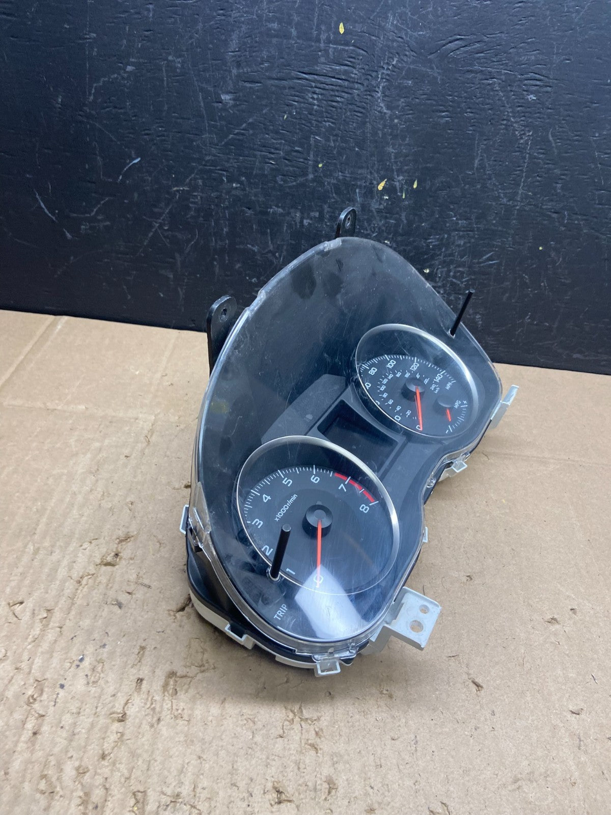 2014 to 2018 Subaru Forester Speedometer Gauge Cluster AB97682