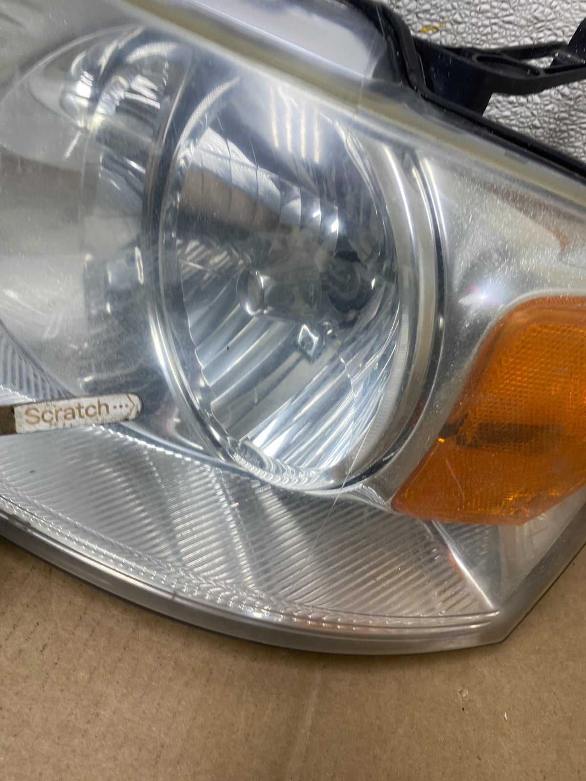 2004 to 2008 Ford F-150 F150 Left+Right Halogen Headlights W8564 DW6