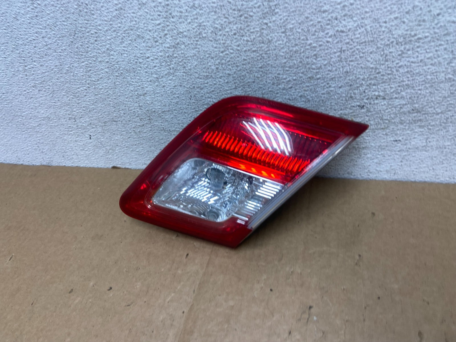 2010 - 2011 Toyota Camry Right Passenger RH Side Inner Tail Light AF97511