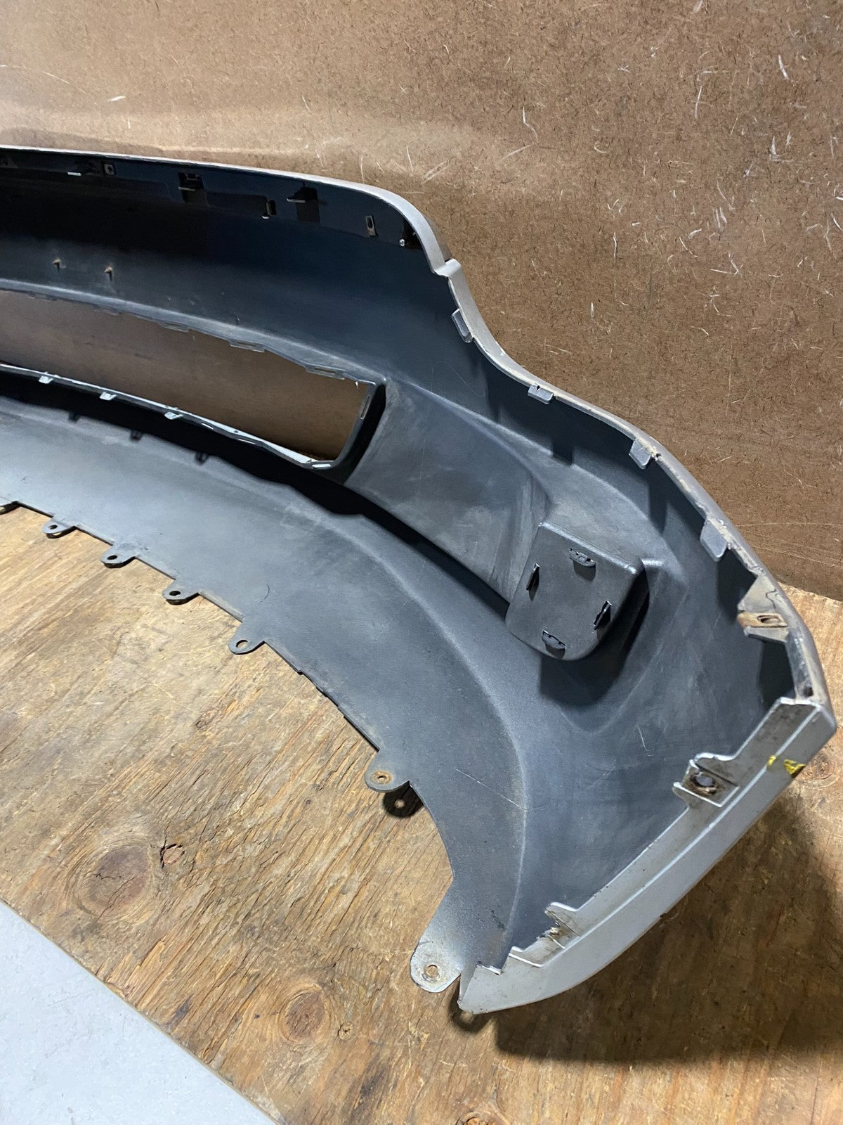 2011 to 2012 GMC Acadia Denali Front Lower Bumper Cover 22821302 AE36608