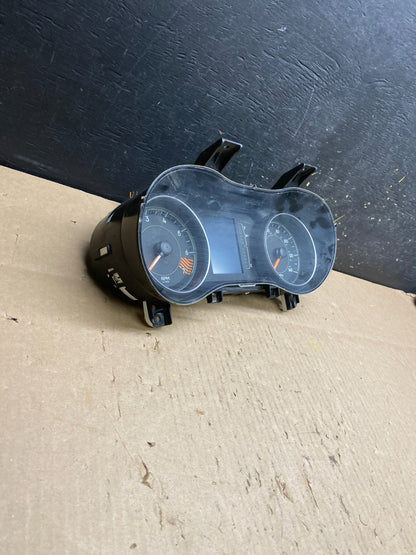 2015 Jeep Cherokee Speedometer Instrument Cluster Gauges OEM t4738 DG1