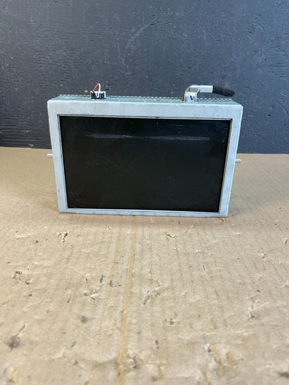 2009-2014 Hyundai Genesis Radio CD Display Screen Navigation AD5952 DG0